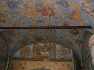 Кирилло-Белозерский монастырь. Роспись потолка одной из арок (фото)